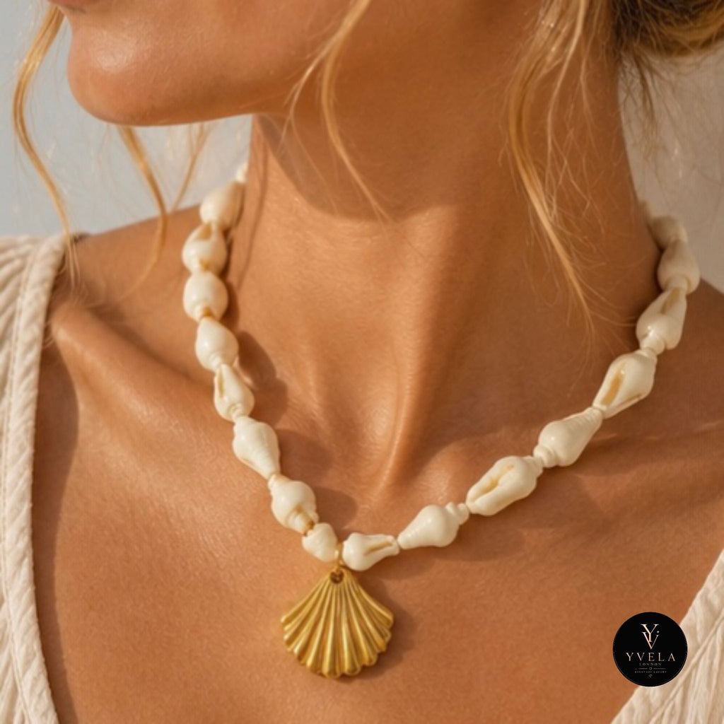 Gold Shell Necklace ✨