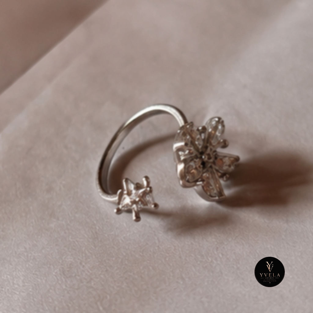 Elegant Silver Adjustable Star & Flower Crystal Ring ✨